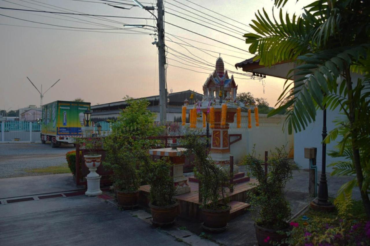 Mg Guesthouse สุโขทัย ภายนอก รูปภาพ