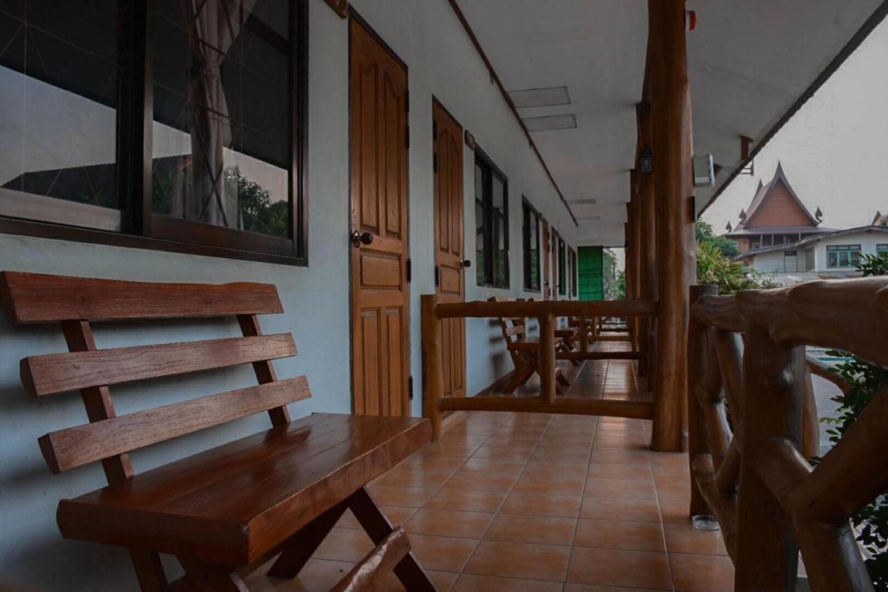 Mg Guesthouse สุโขทัย ภายนอก รูปภาพ